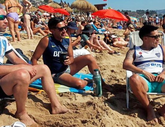 LOS ARGENTINOS SE VAN Y LOS EXTRANJEROS NO VIENEN