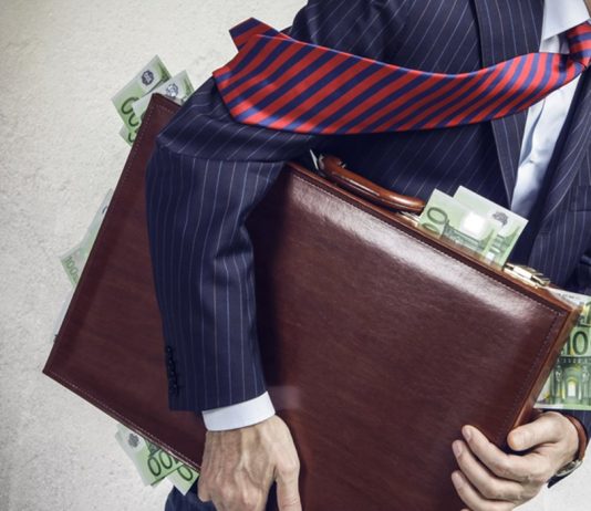 “SON SOLO NEGOCIOS”