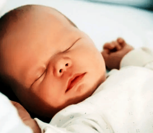 HACIENDO NEGOCIOS CON LOS BEBÉS